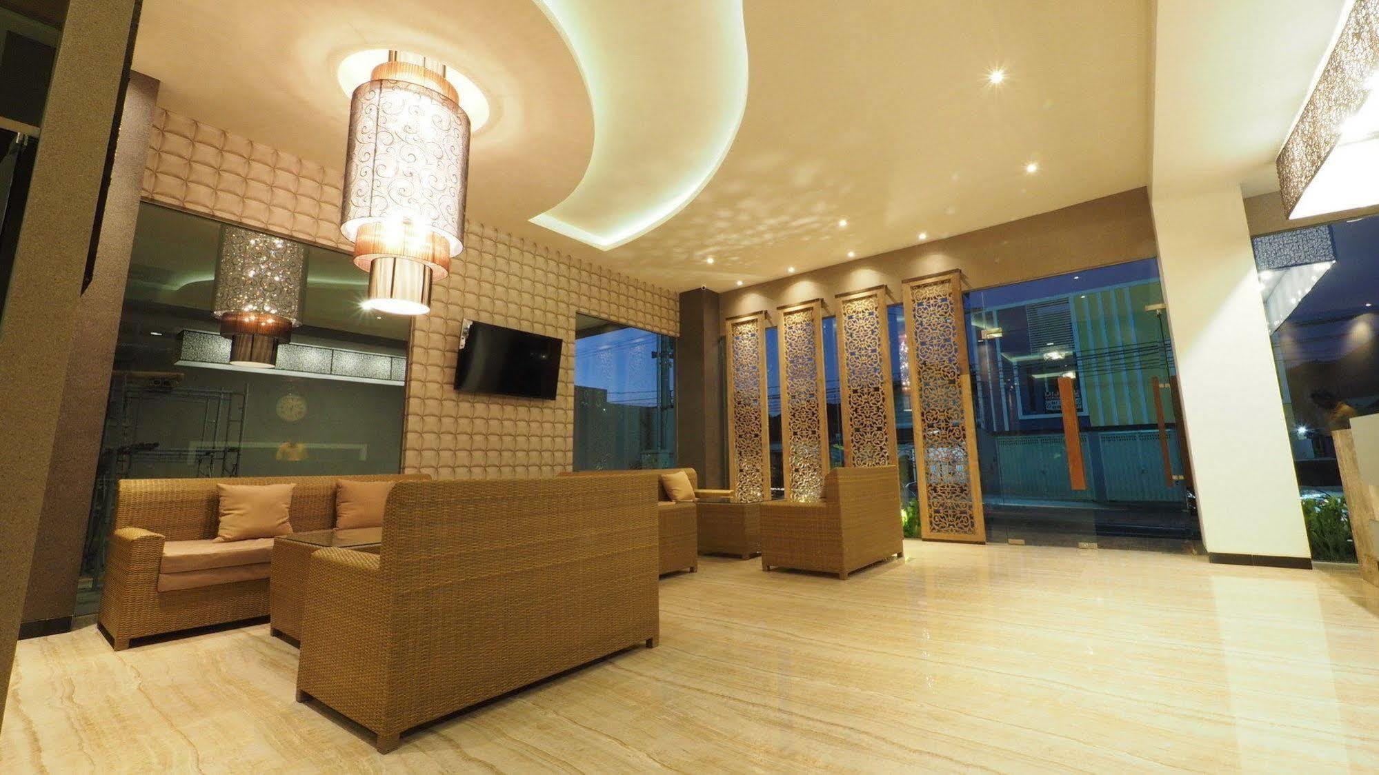 De Boutique Style Hotel Malang Dış mekan fotoğraf